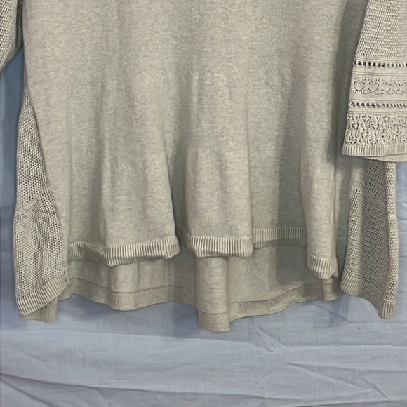 Torrid Light Gray Pointelle Stitch Babydoll Lightweight Summer Sweater in 2 (2X) - Picture 12 of 16